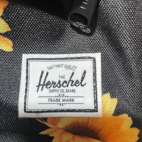 The Herschel Supply Co. Brand | Classic Backpack | Sunflower Print | Mini 6.5L - Picture 5 of 8
